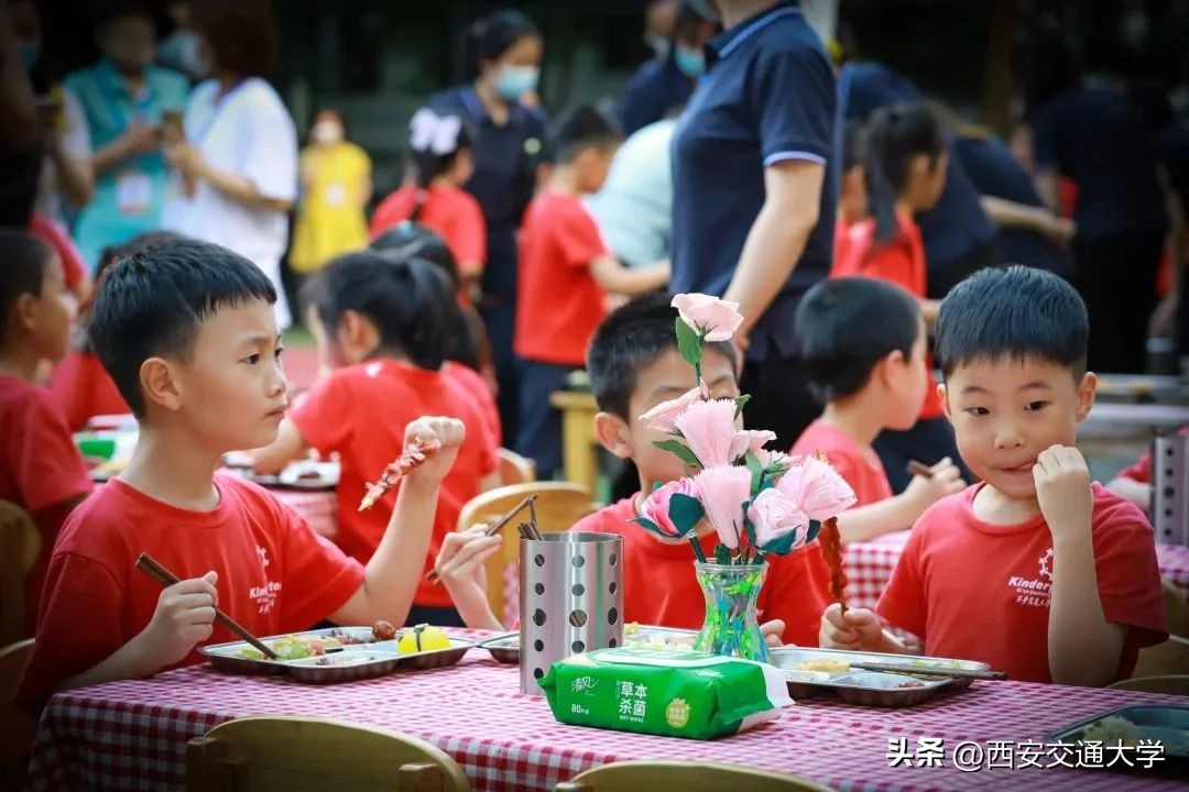 星空寻梦，共赴未来！走进西安交大幼儿园第七届“勇敢者之夜”