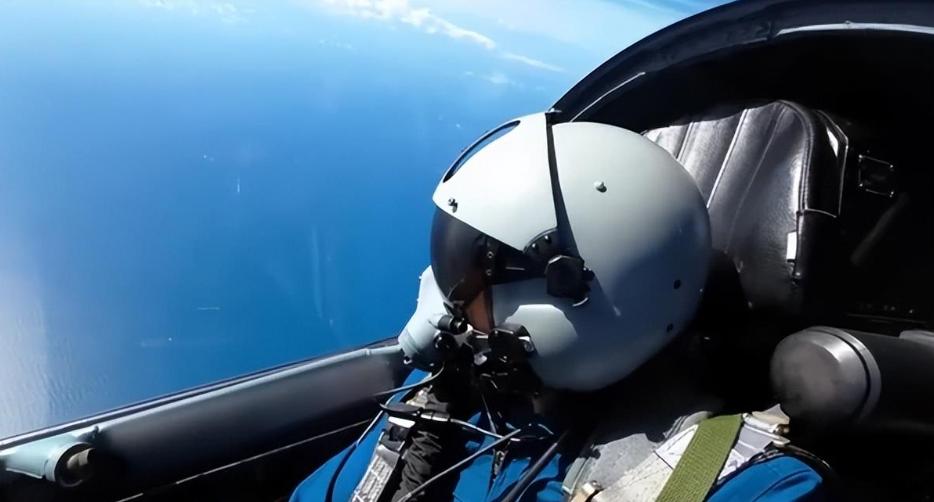 7月7日：向台湾驻军后，台岛有钱人开始变现，解放军有收台征兆