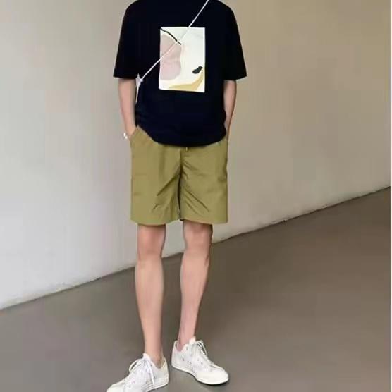 牛油果绿男生穿好看吗,牛油果绿适合黄黑皮肤穿吗男