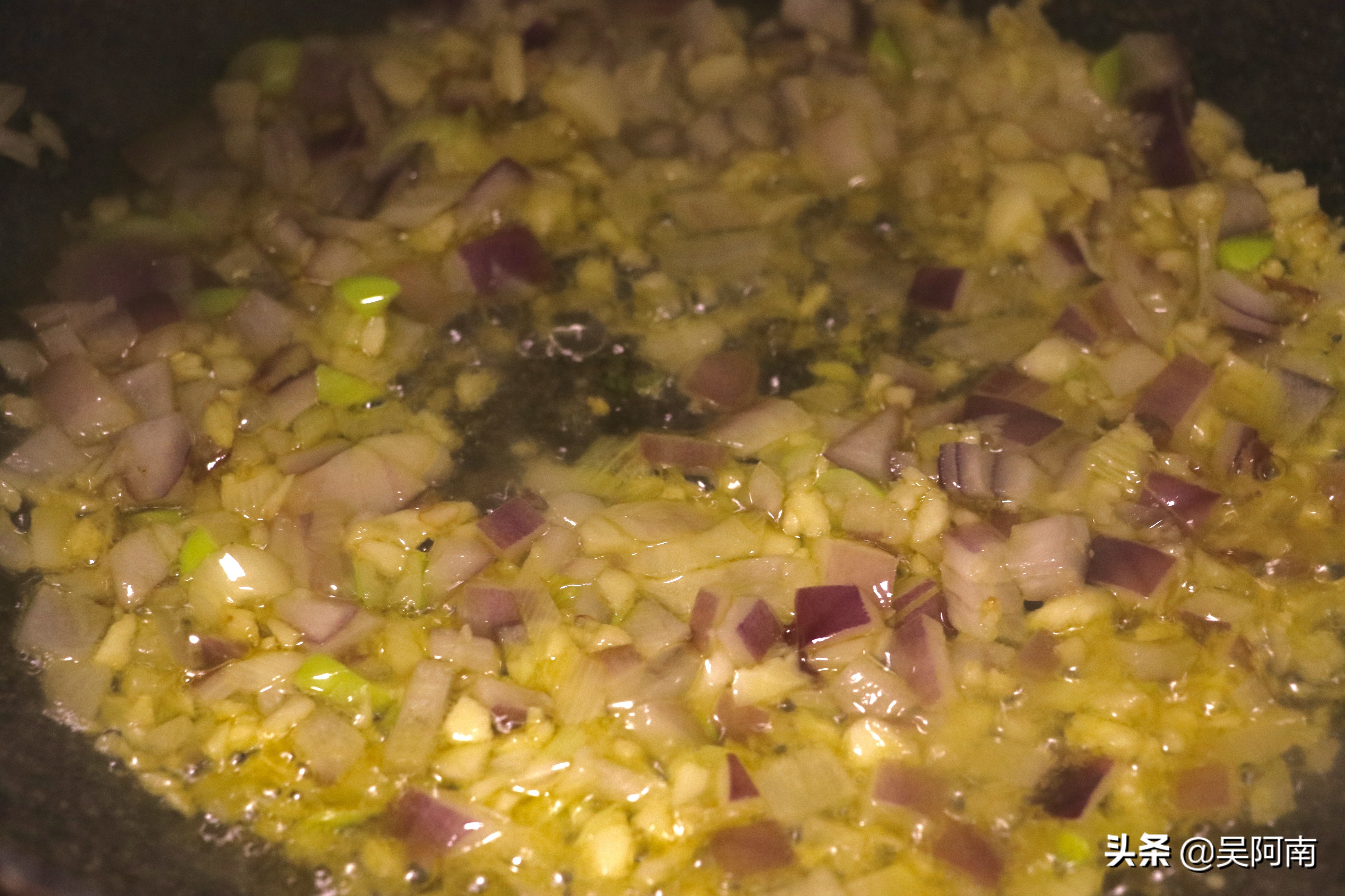 椒盐大虾最正宗的做法窍门,外酥里嫩的椒盐大虾太好吃了