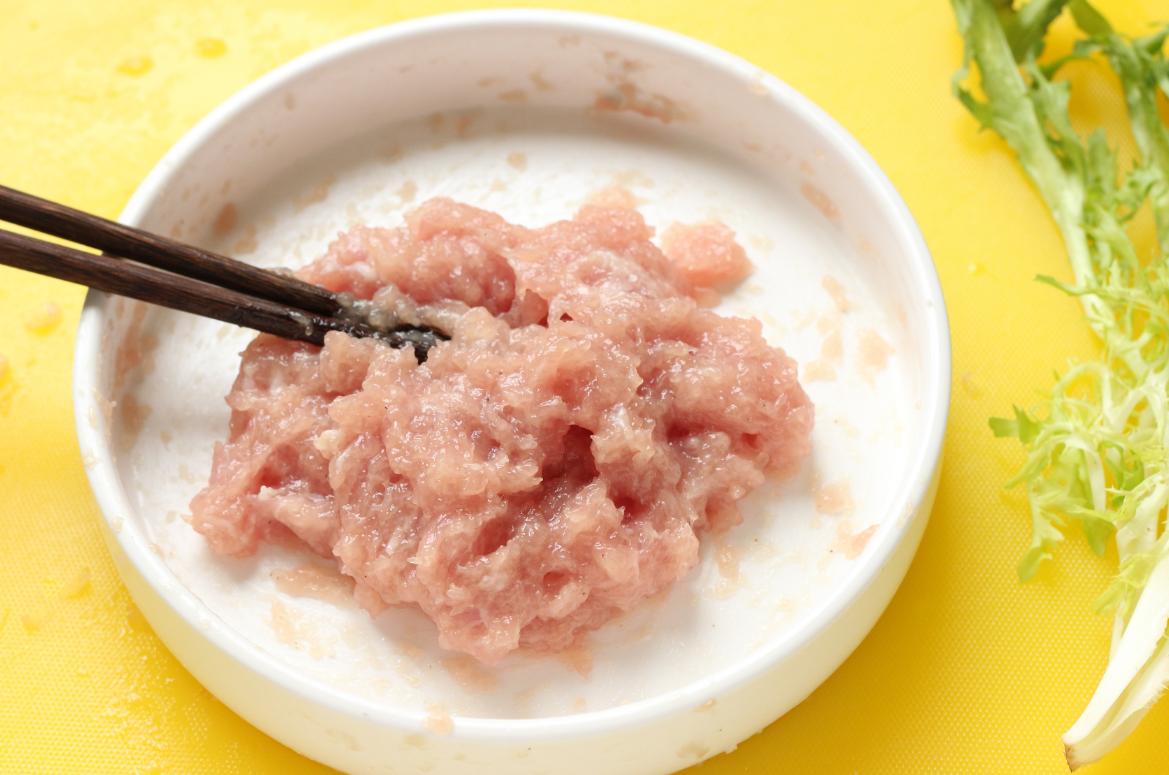 六个月不喝奶粉如何加辅食,六个月辅食跟奶粉转段怎么进行