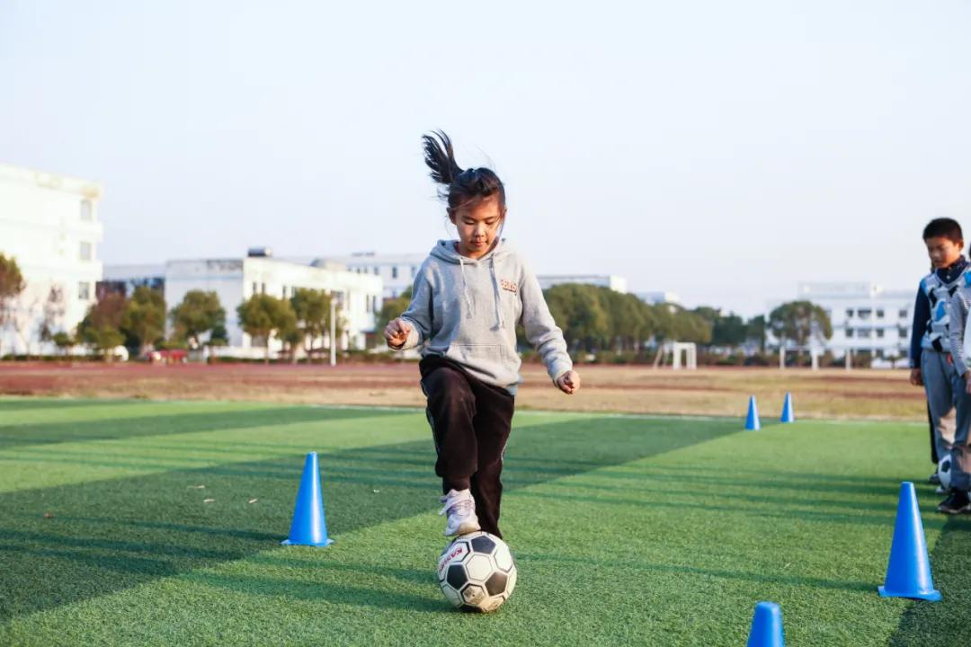 如皋市高明学校:秉承红色老区光荣传统,高明足球勇争一流