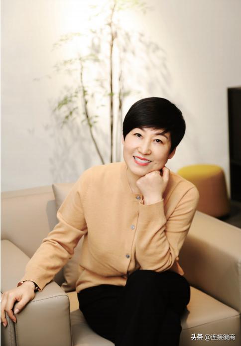 打造办公家具领域的“海底捞”！腾讯、百度、网易、万科、中国银行都成为她的客户