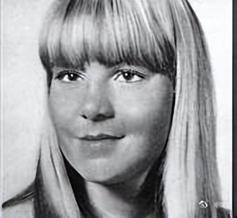 美国变态收藏家杰罗姆,割下女人的乳房收藏,甚至还引以为豪