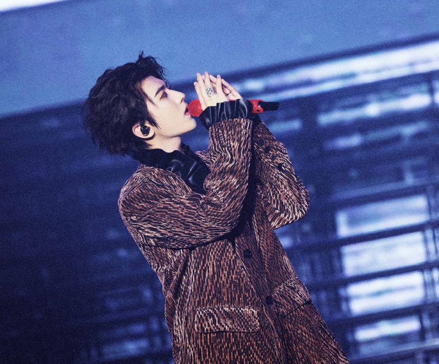 蔡徐坤被曝致人怀孕堕胎，粉丝列4点澄清，第一条让人笑出声