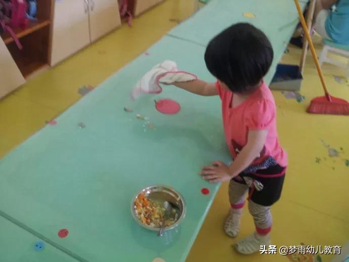 3岁孩子难管教家长拗不过，你千万别和他较劲，斗智斗勇两招管用