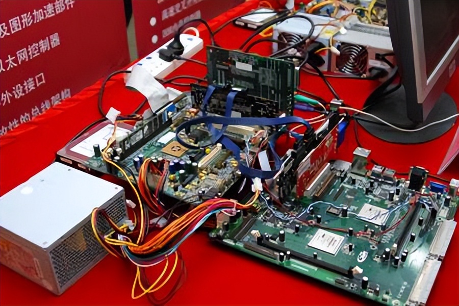 联想前技术工程师,联想研发的第1款cpu