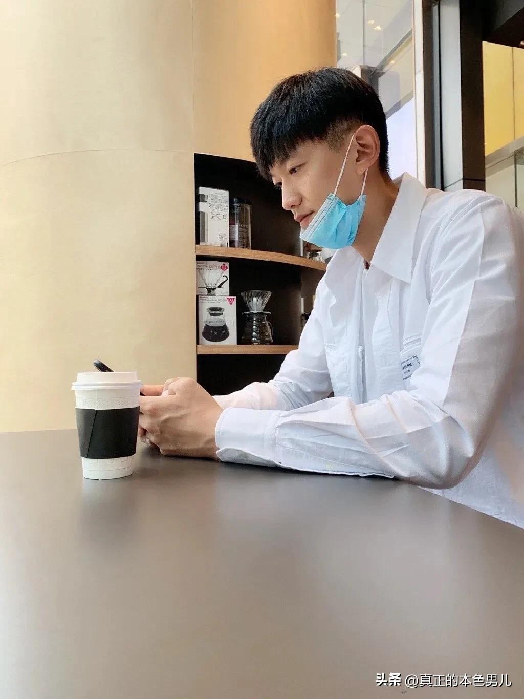 192厘米腹肌,183cm体育生腹肌