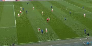 被本泽马逼抢失误的门将系列,欧冠门将失误本泽马