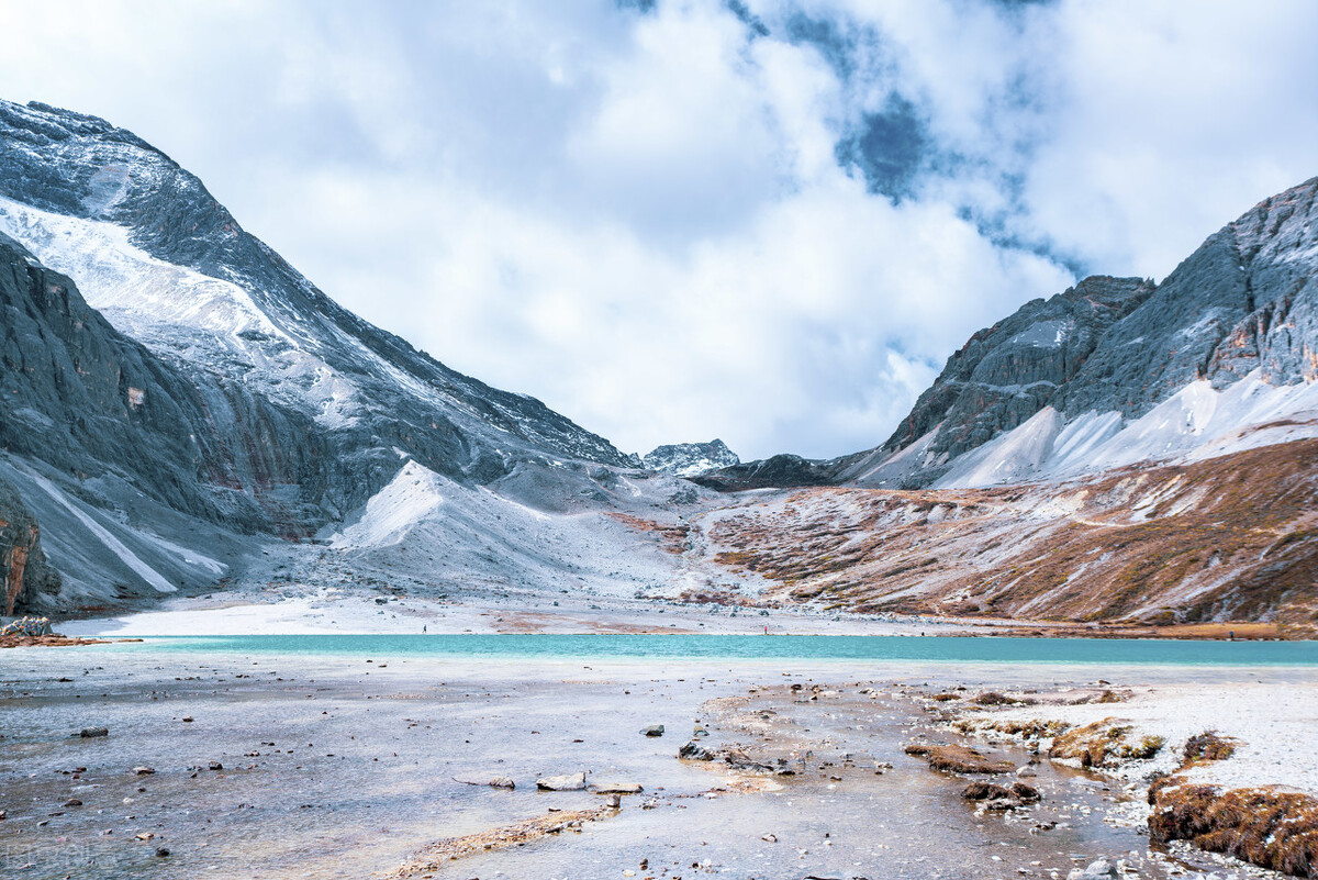 稻城亚丁真的好吗,稻城亚丁真的有这么好看吗