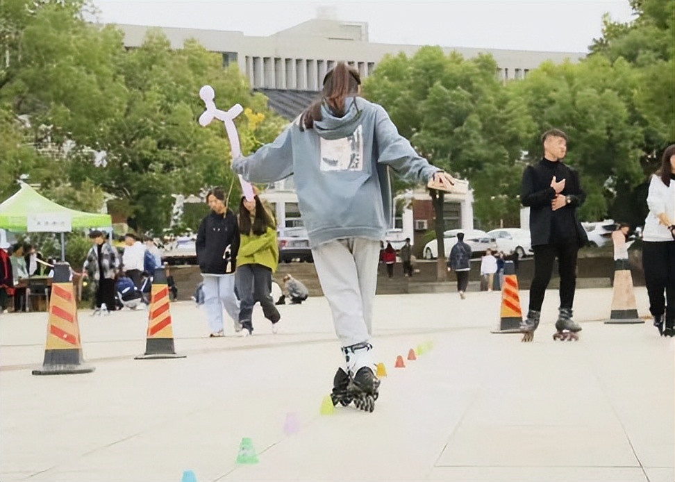 9大理由揭秘：在这个学校为何既能快乐学习，个性又能自由发展？