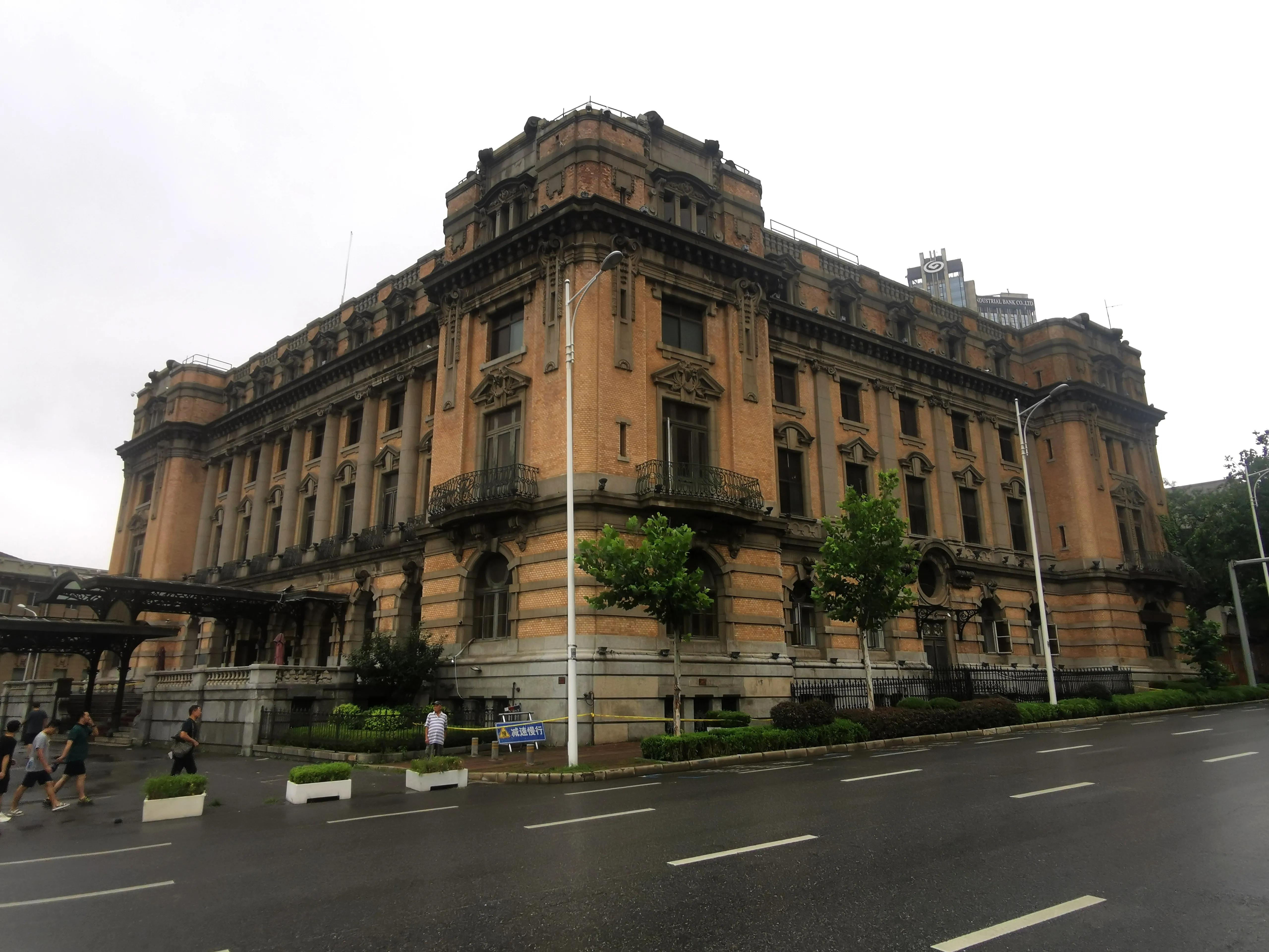 中山广场大连老视频,大连中山广场百年沧桑