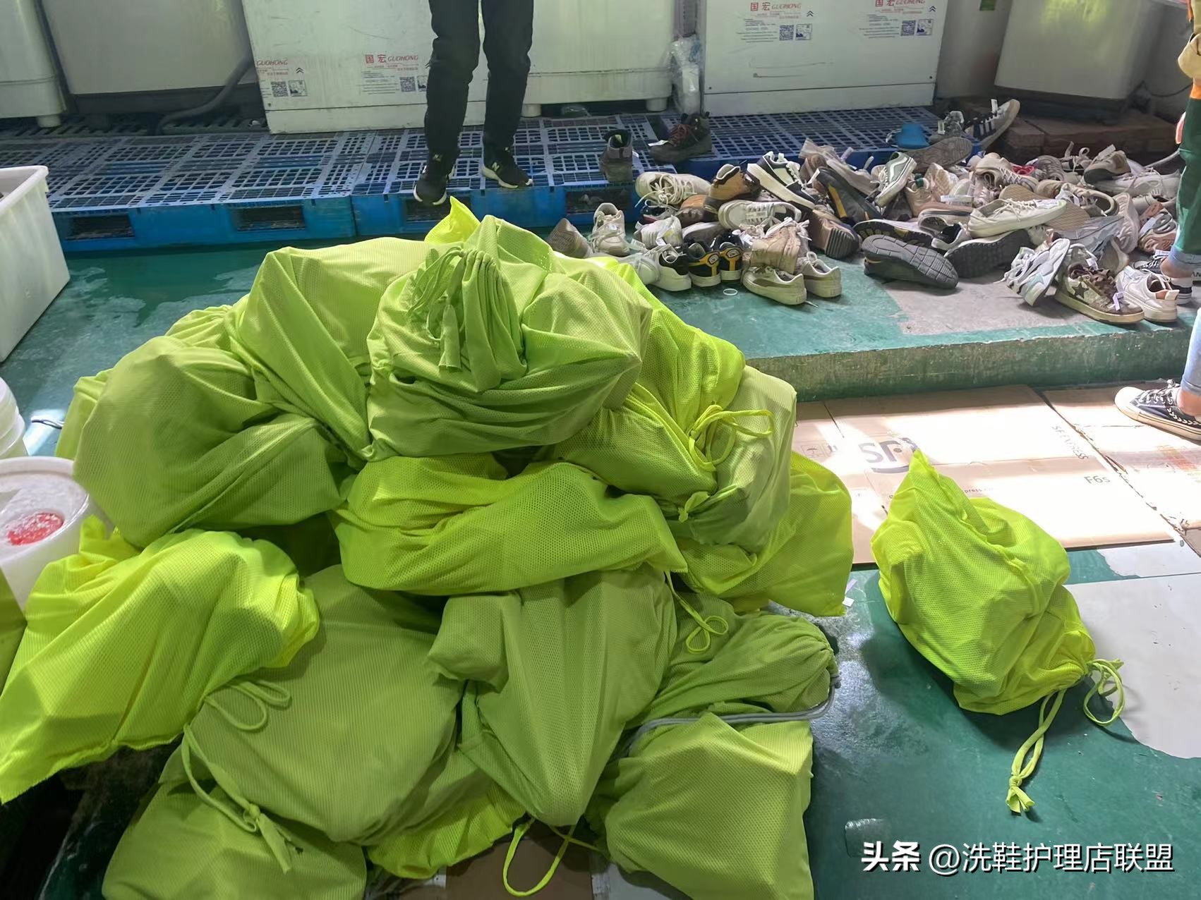 开家洗鞋馆刚开始怎么经营,洗鞋店加盟看法和建议