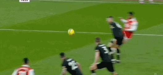 3-2!阿森纳逆转绝杀第19名领先曼城5分内尔森爆杆世界波制胜