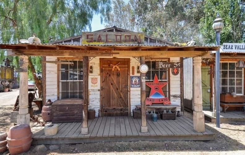 美国19岁小伙买彩票中了1千万,英国大叔买彩票中5800万