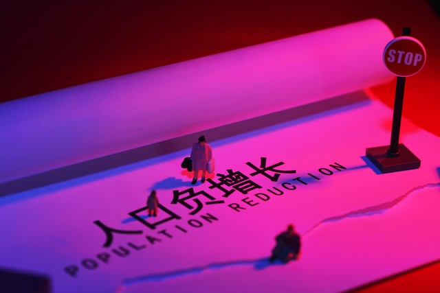 印度人口超中国人口是哪一年,印度人口居全球第一是真是假