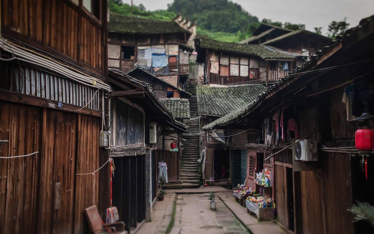 31岁马来西亚富豪用漂流瓶淘到中国女友,3年后奔现女子却溜了