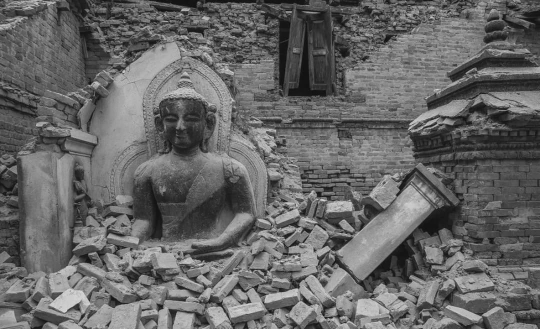 周武帝举办7次佛道辩论，道教一次没赢，灭佛道强迫100万僧侣还俗