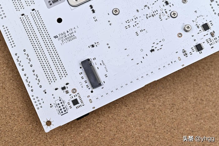 七彩虹主板b760和影驰760,七彩虹b760冰霜对比影驰b760