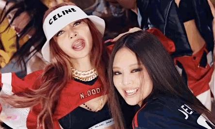 人均手握高奢代言的BLACKPINK，每一帧镜头都好贵