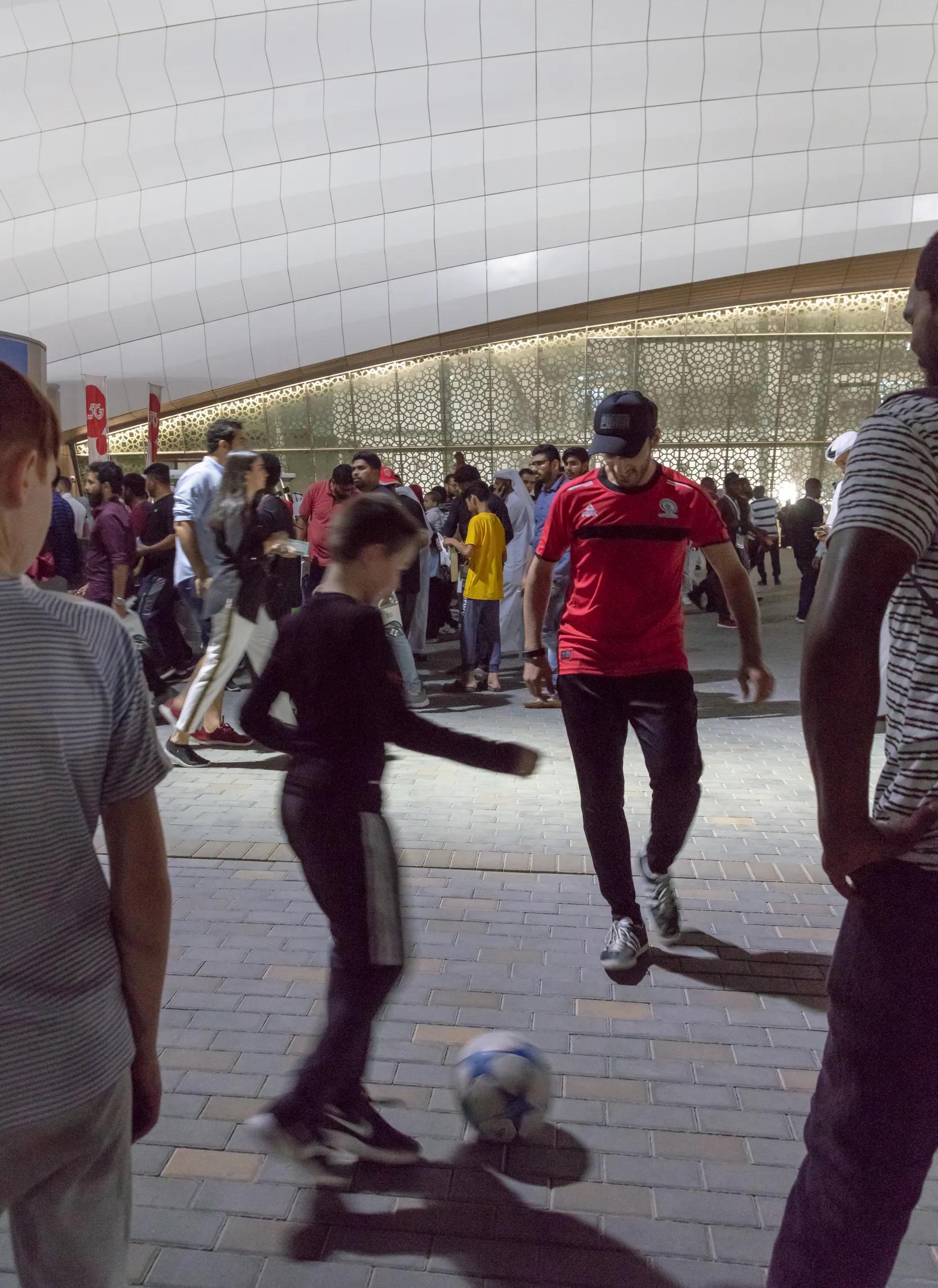 回放看卡塔尔世界杯,卡塔尔世界杯主体育场