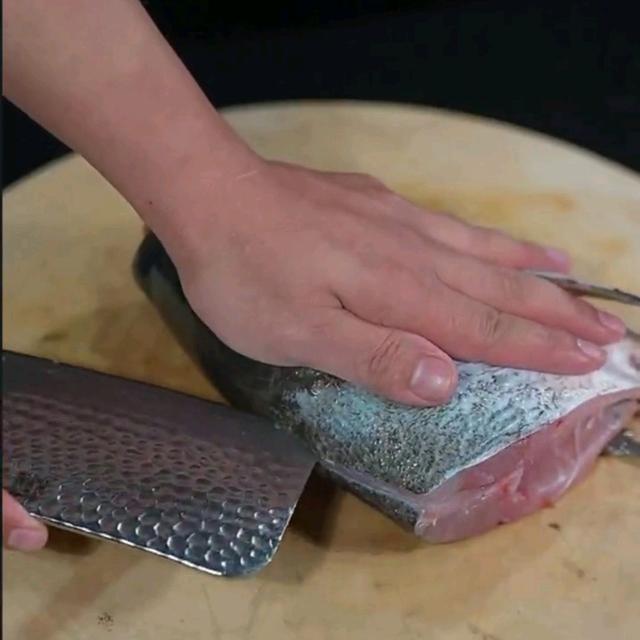 剁椒鱼头教程视频不用蒸,不用蒸的剁椒鱼头的做法