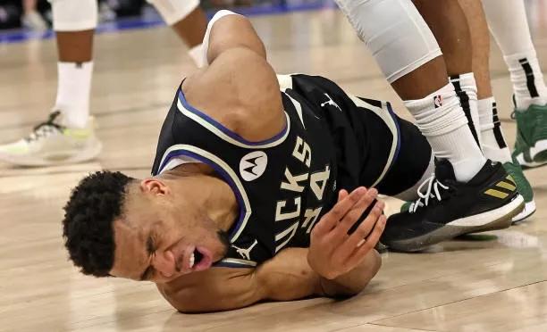 字母哥和莫兰特谁是最劲爆的球员,莫兰特4个总冠军