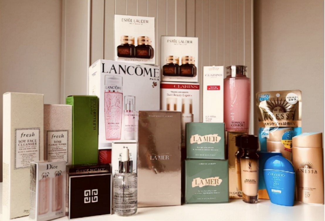 鏇剧粡鐧芥墜璧峰璐㈠瘜鍗冧嚎,鏇剧粡鐧芥墜璧峰璧勪骇涓婁嚎