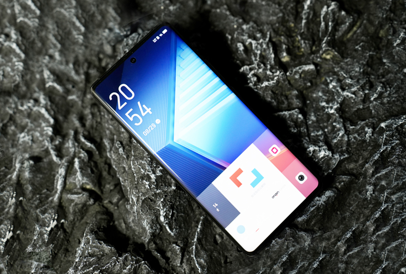 iqoo12变焦轮盘版本续航能力,iqoo1260倍光学变焦