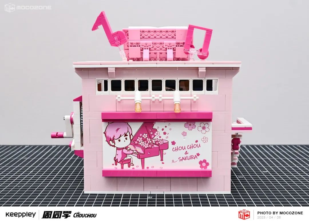 【积木测评】旋转的场景变换！周杰伦首款积木套装很有趣