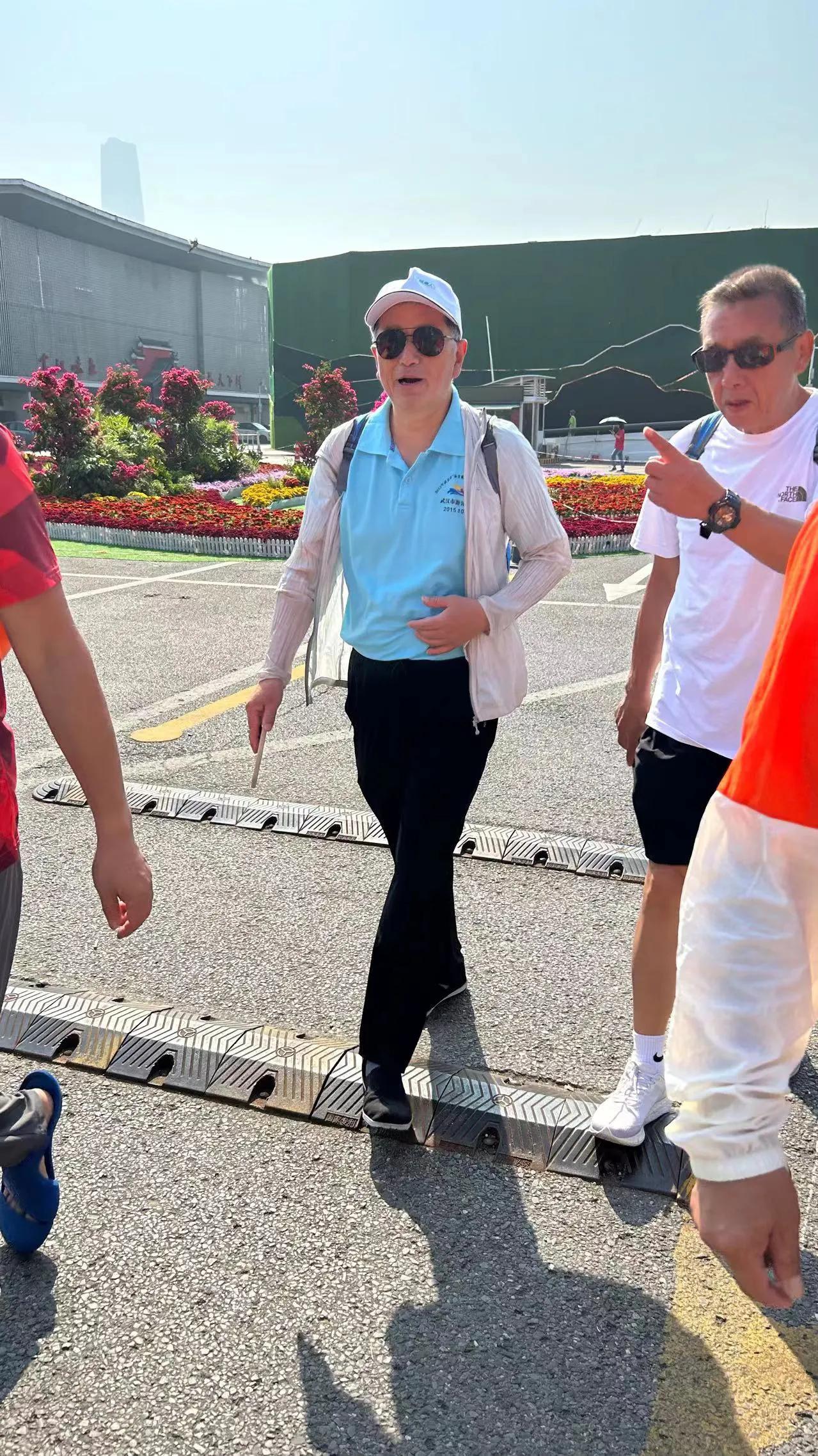 【游记54】《足球与游泳，群众体育应有的样子》