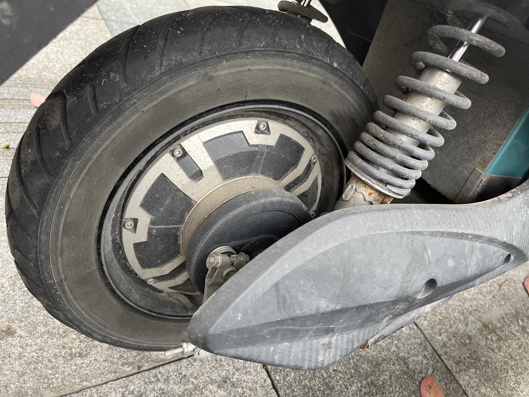 怎么判断电动车的真实续航,电动车续航远有动力该怎么选