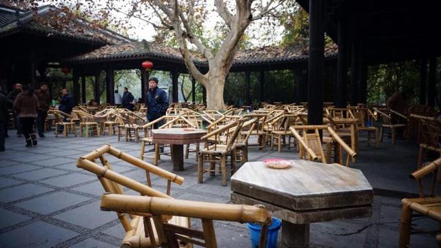 谐趣幽默的2副精品对联,最幽默的对联100副欣赏