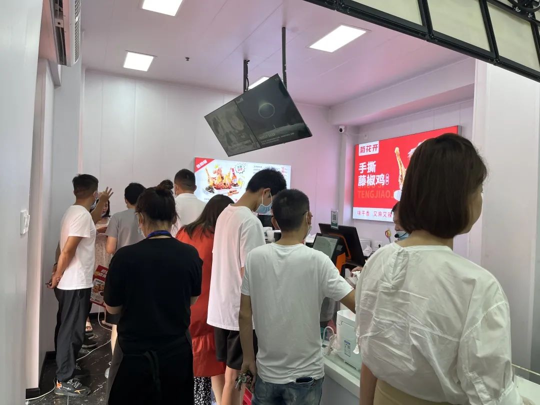 一口气开30家店年赚1000万,开20家分店怎么赚钱