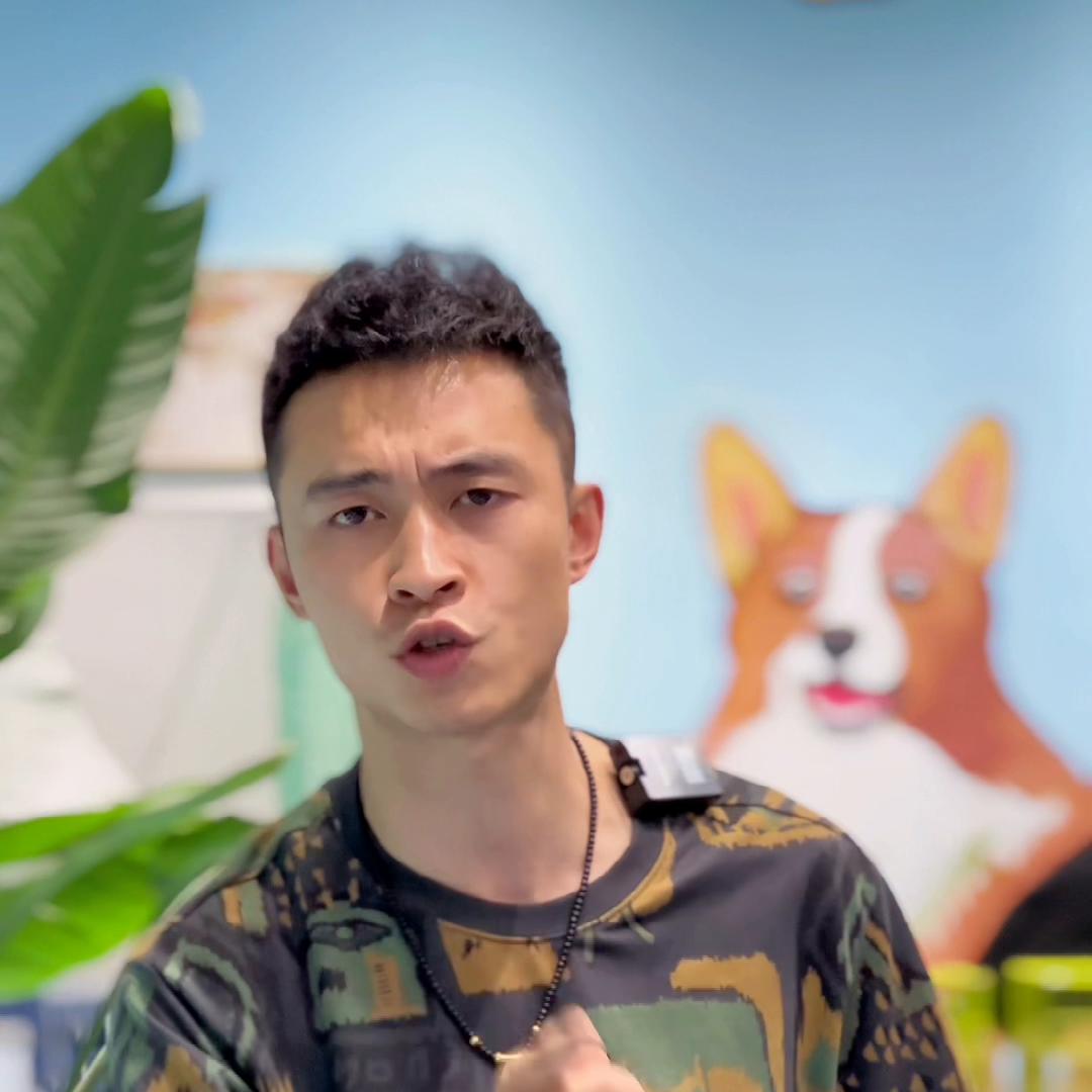 狗市上的小狗千万不要去碰!新手养狗如果连这个都不知道,...