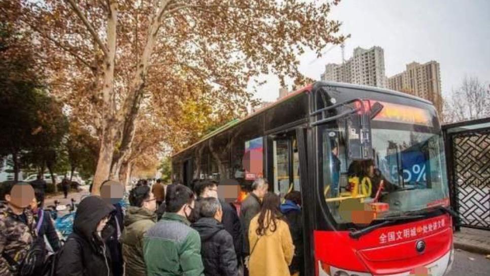 公交车为什么每次只收一块钱,公交车一块钱全天运营不赔钱吗