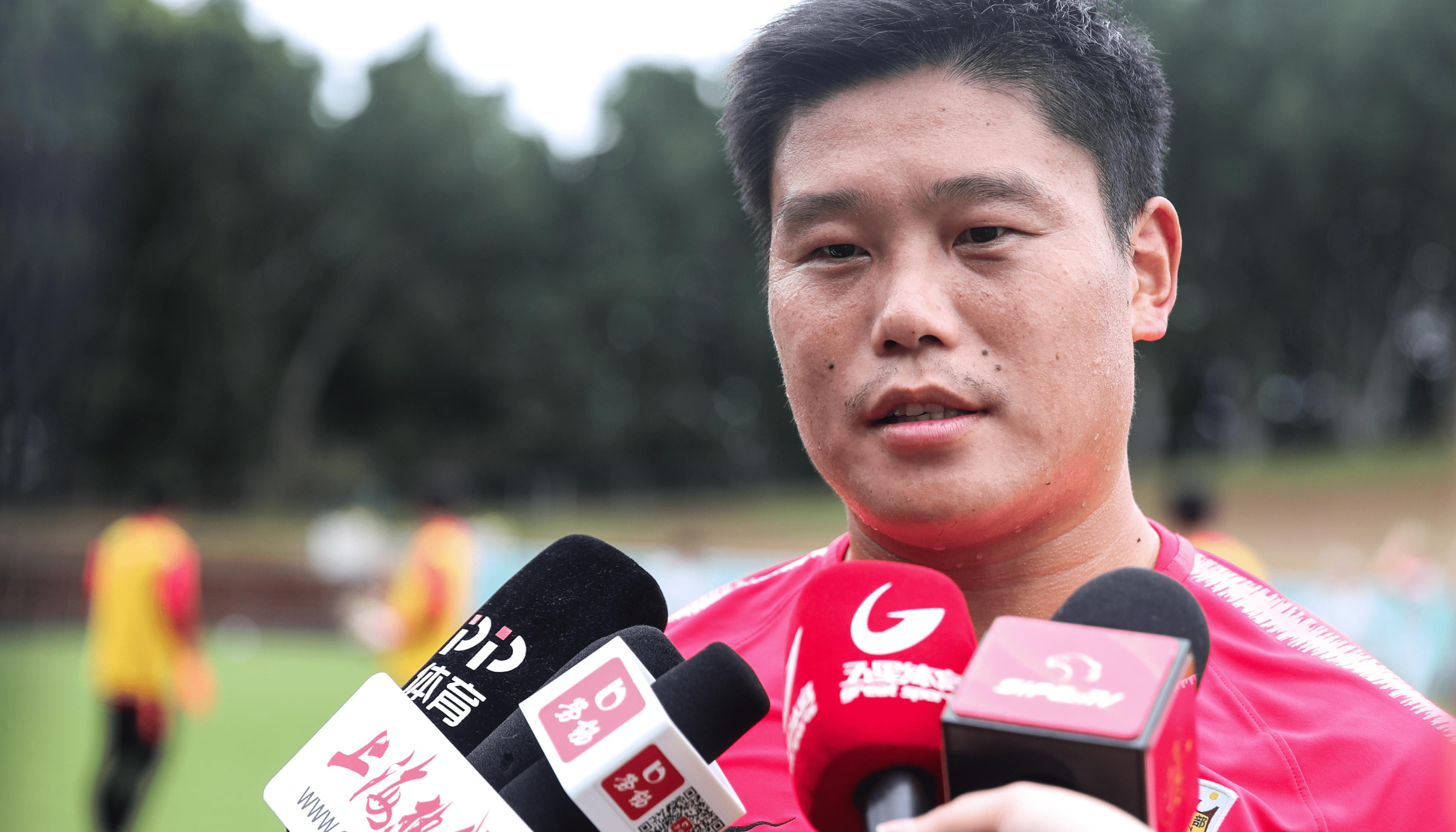 上海上港足球教父,武磊蔡慧康完整视频