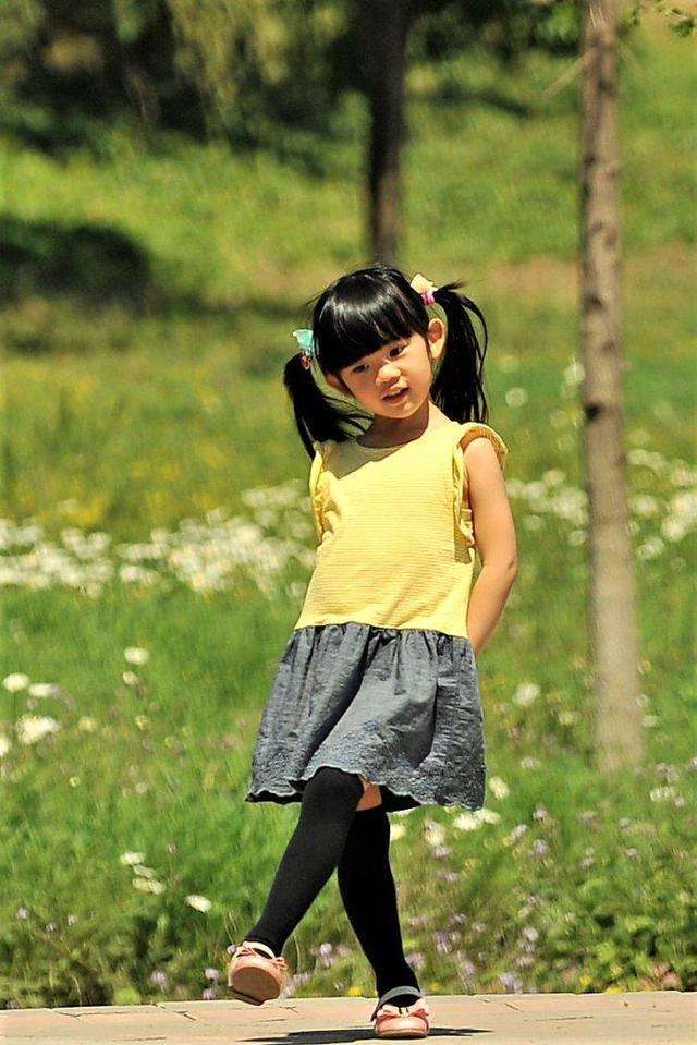 广东14岁少女被欺凌,花季少女被继父欺凌