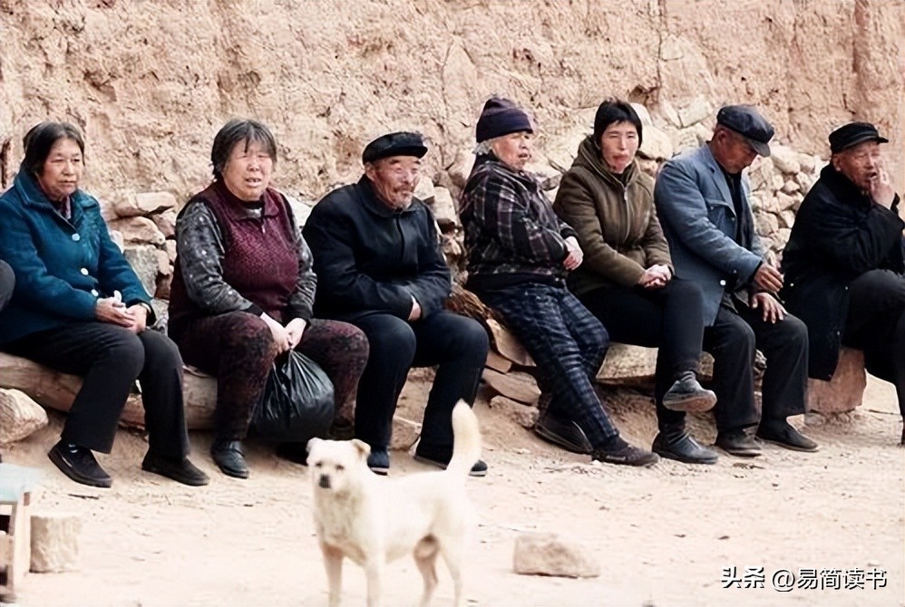 一天买到6瓶退烧药，小县城药店：我太难了