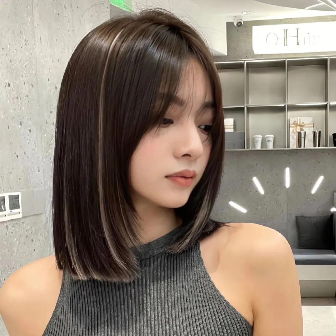 高层次锁骨发中长怎么剪,高层次锁骨发中长怎么造型