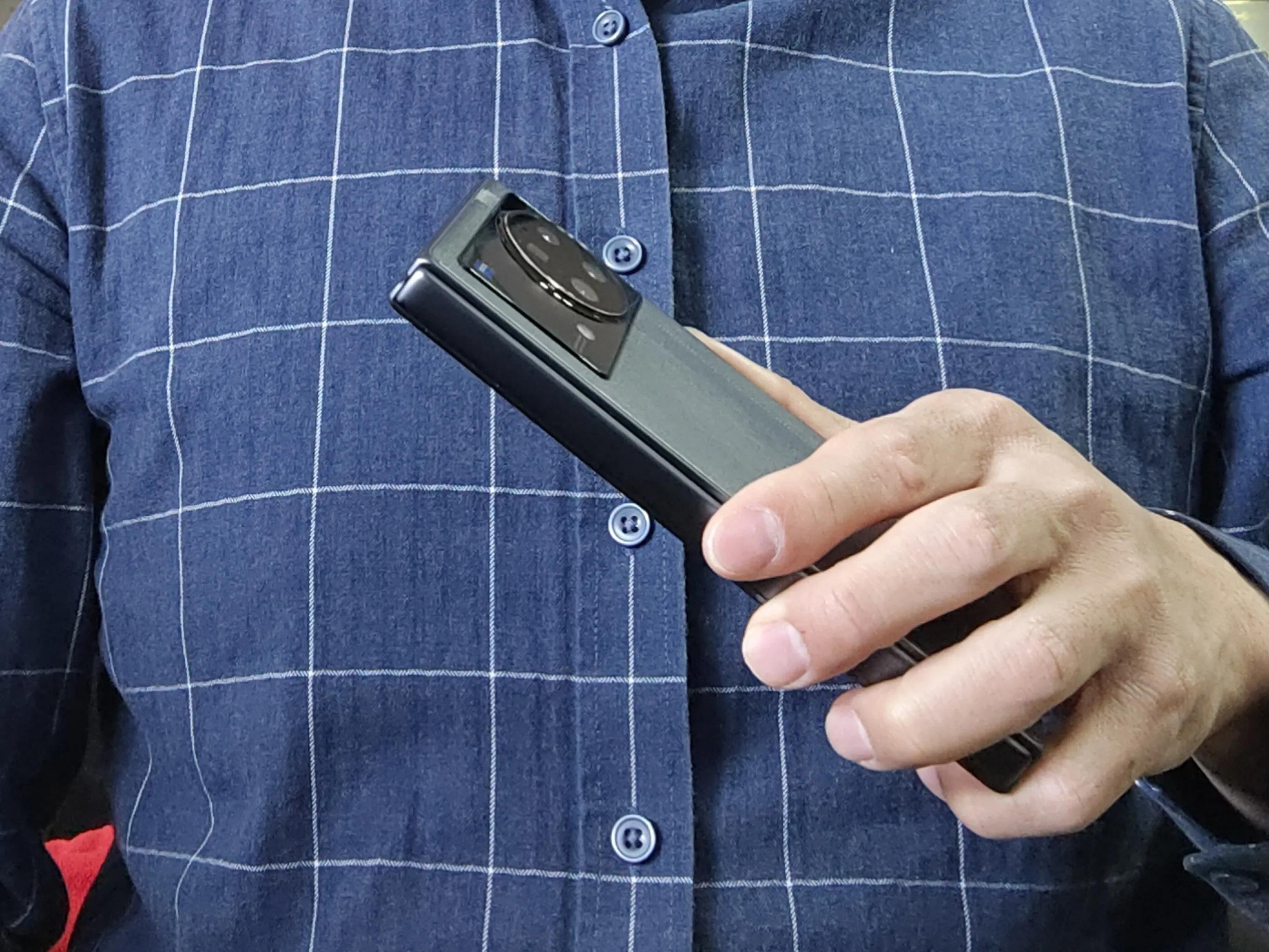 vivoxfold折叠屏手机怎么样,vivoxfold折叠屏手机值得入手吗