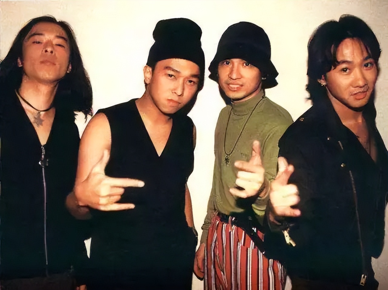 beyond光辉岁月演唱会完整版,摇滚吉他弹唱光辉岁月