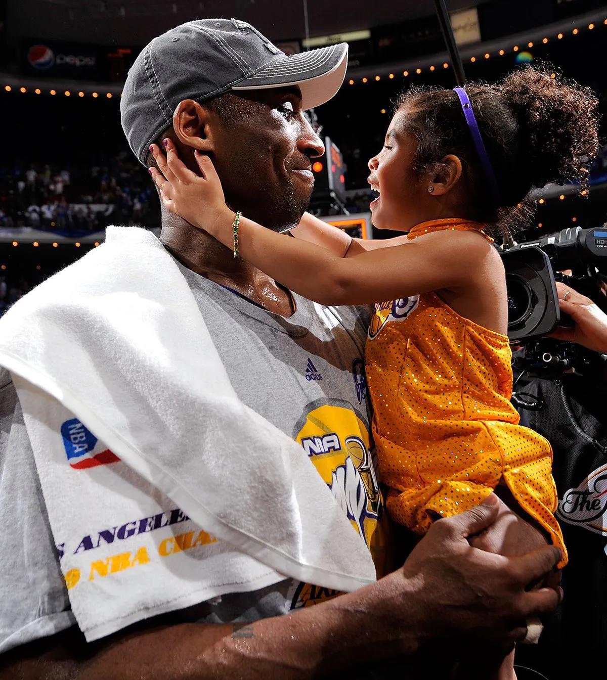 科比去世一周年曼巴精神永存,科比去世两周年回顾