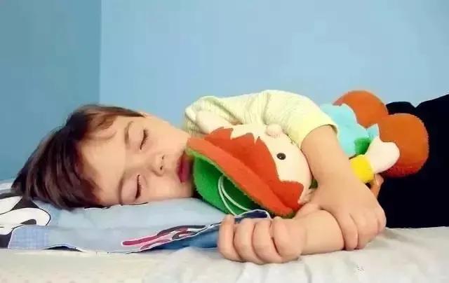 如何让孩子戒掉依恋物品,孩子需要安抚物是缺乏安全感吗