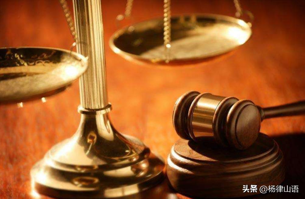 44岁男子每月5万*养包**18岁女生，发生关系后，女生数钱发现是冥币