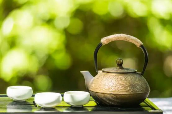 茶叶多少钱一两算是好茶,高档茶叶买什么茶好