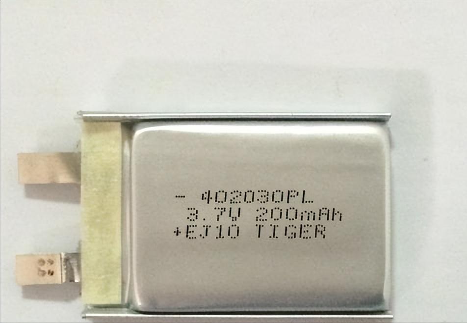 磷酸铁锂主要应用在哪方面,磷酸铁锂的工作原理