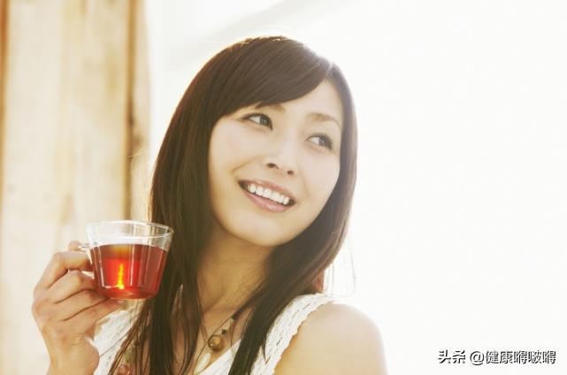 女人出现衰老,女性皮肤变松是衰老的表现吗