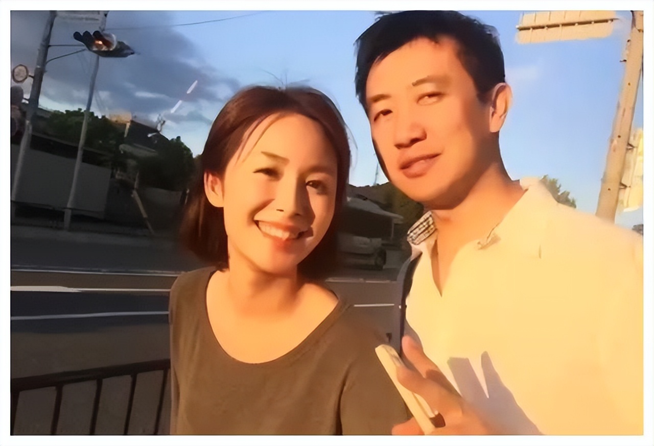 鄢颇梅婷李小冉,2007年梅婷和鄢颇的婚姻