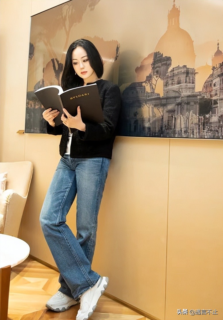 因拜物引前夫嫌弃，矢志不渝“买买买”的她，杀出了一条玫瑰路